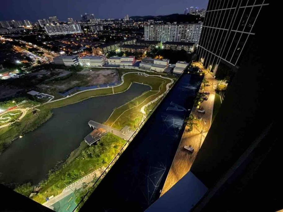 Cozy Aera Residence / Free Wi-Fi Netflix / Sunway เปอตาลิงจายา ภายนอก รูปภาพ