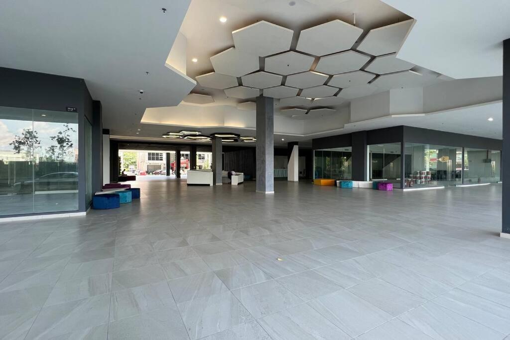 Cozy Aera Residence / Free Wi-Fi Netflix / Sunway เปอตาลิงจายา ภายนอก รูปภาพ