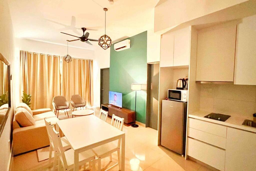 Cozy Aera Residence / Free Wi-Fi Netflix / Sunway เปอตาลิงจายา ภายนอก รูปภาพ
